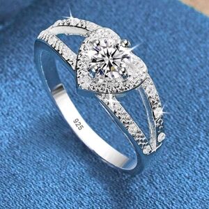 925 Sterling Silver Plated Heart Zirconia Ring For Valentine's Day Or Special Da